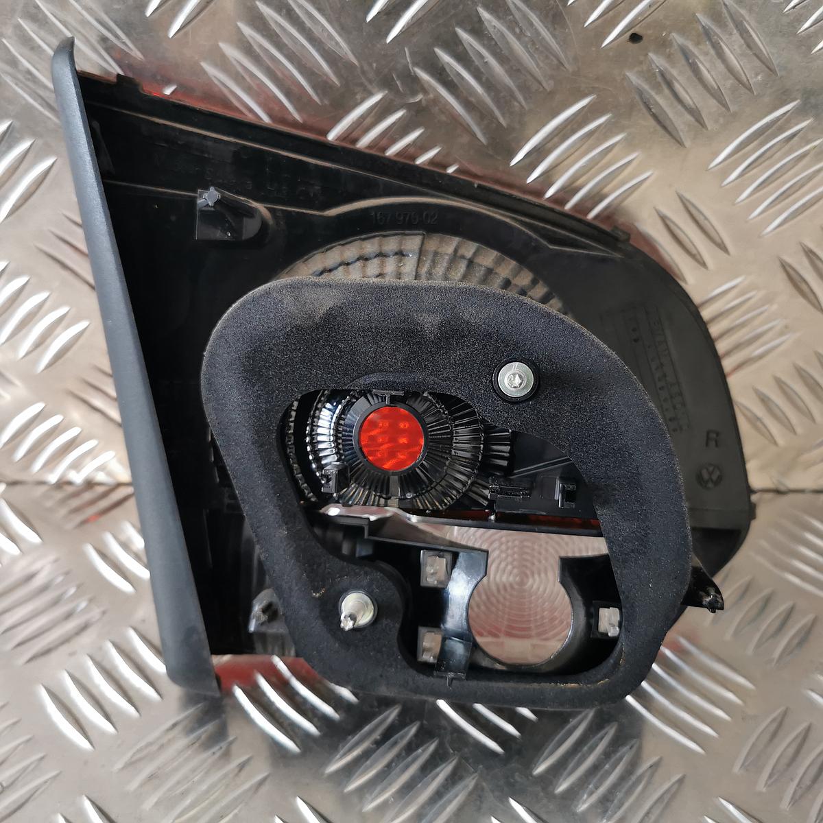 VW Golf 6 08-12 Rückleuchte Schlussleuchte innen rechts 3-trg 5K0945094F VW Golf 6 08-12 Rückleuchte Schlussleuchte innen rechts 3-trg 5K0945094F